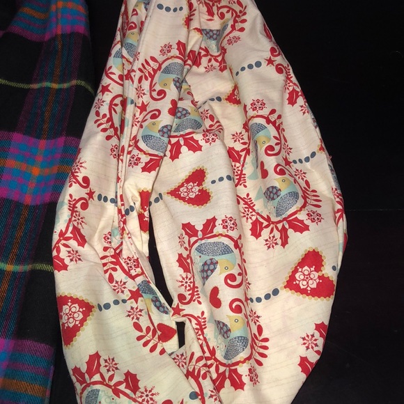 Scarves - Picture 2 of 6